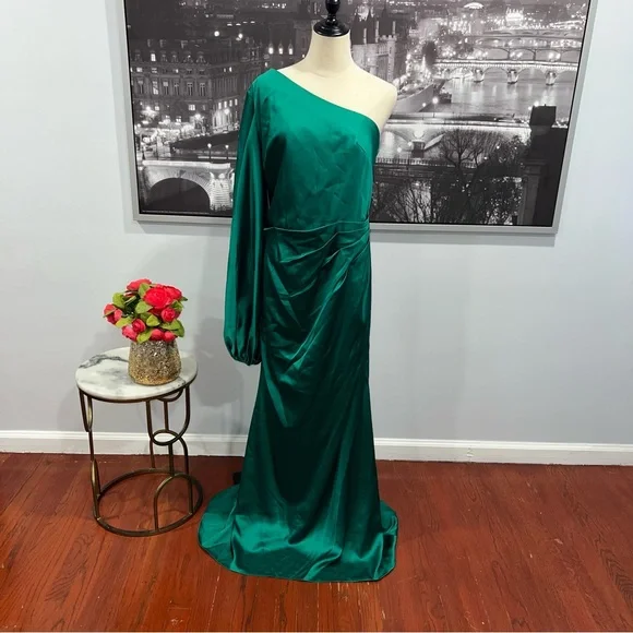 Ieena Mac Duggal Emerald Green Satin Puff Sleeve One Shoulder Gown - Reemoly - Picture 6 of 13